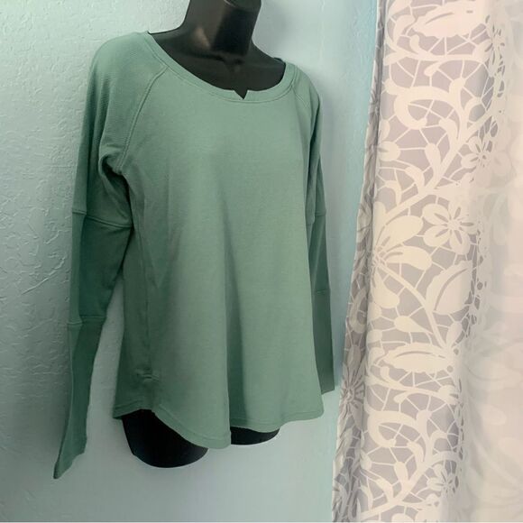 Columbia Sage Green Thermal Long Sleeve Top Size Medium - Picture 4 of 9